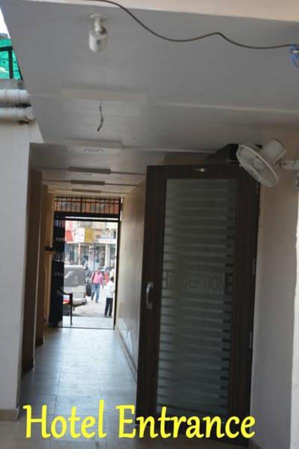 Hotel Green Tree Rāipur Exteriör bild